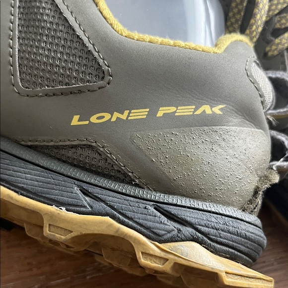 Altra Lone Peak 4.5 Grey Trail Running Shoes Men’s Size 9 - Picture 3 of 10